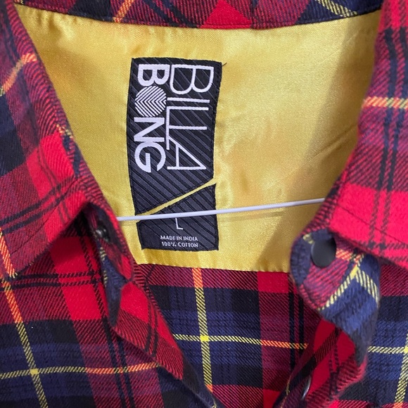 Billabong | Flannel | Red | Large | Snap Button - Picture 3 of 5
